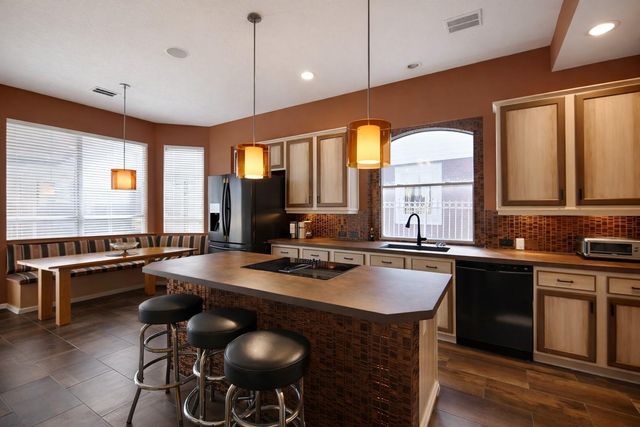 3803 Shadow Royal Drive, Houston, TX 77082