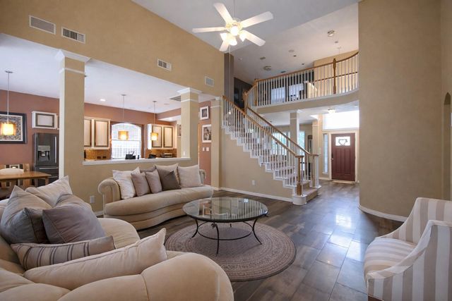 3803 Shadow Royal Drive, Houston, TX 77082