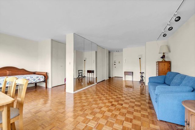 555 Kappock Street 6M, Bronx, NY 10463