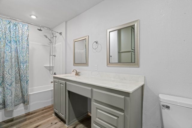 302 W Decatur Street, Chico, TX 76431