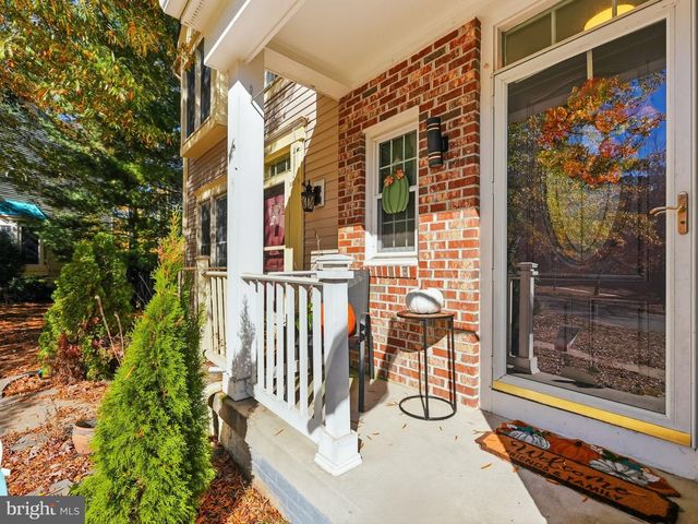 4114 HAMPSTEAD LN, Woodbridge, VA 22192