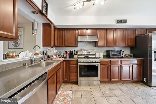 4114 HAMPSTEAD LN, Woodbridge, VA 22192