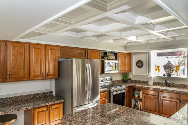 1601 SWEETWATER LN, Farmington, UT 84025