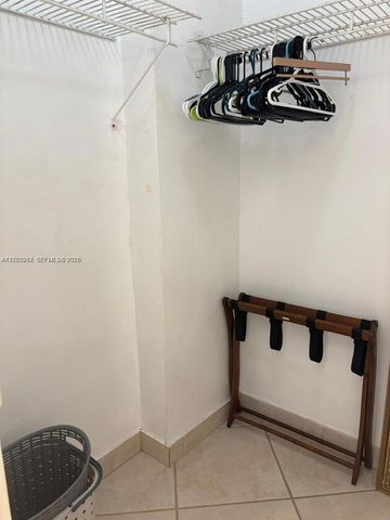 100 Lincoln Rd 731, Miami Beach, FL 33139