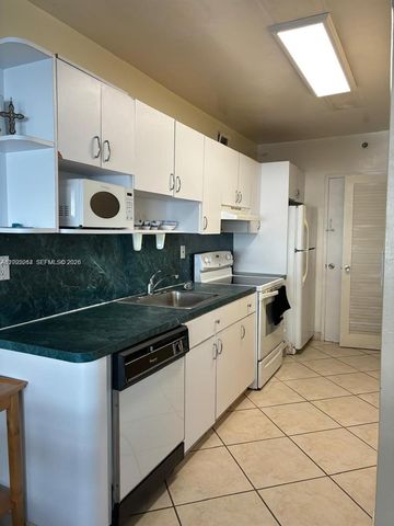 100 Lincoln Rd 731, Miami Beach, FL 33139