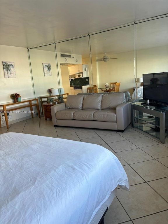 100 Lincoln Rd 731, Miami Beach, FL 33139