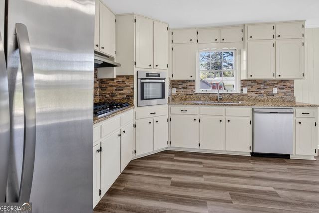 530 Oak Valley Drive, Riverdale, GA 30274