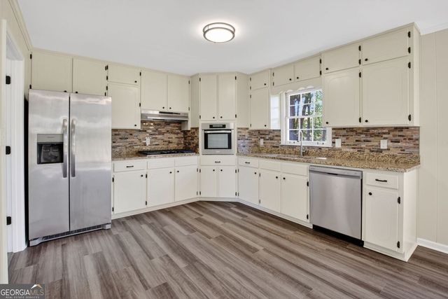 530 Oak Valley Drive, Riverdale, GA 30274