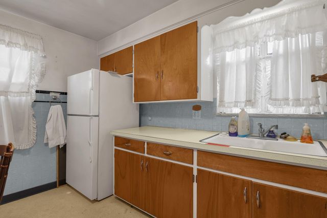 1956 Bluff Avenue, Columbus, OH 43212
