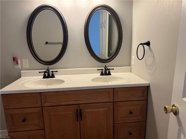 1201 Country RD, Chesapeake, VA 23324