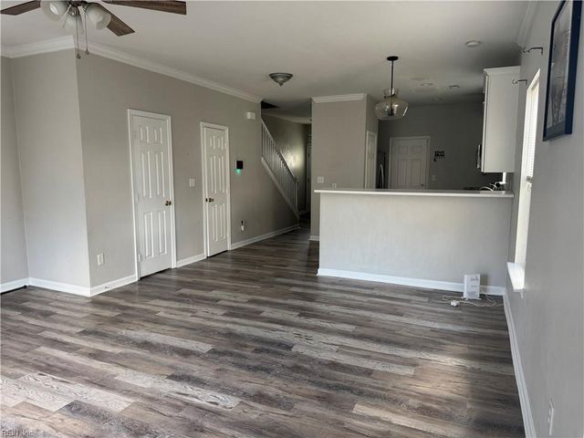 1201 Country RD, Chesapeake, VA 23324