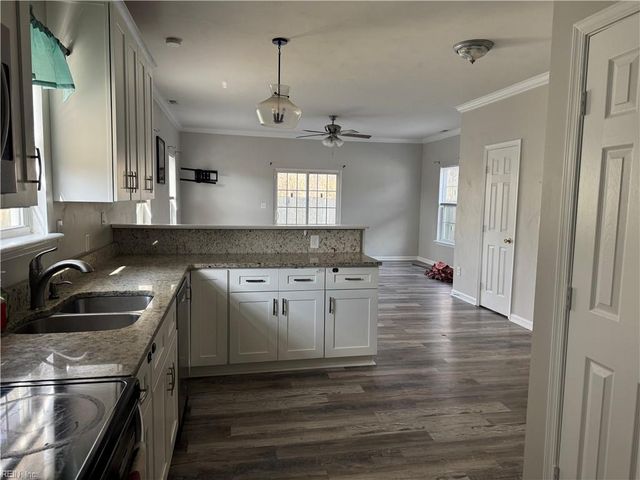 1201 Country RD, Chesapeake, VA 23324