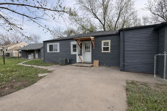428 N Meridian Ave, Wichita, KS 67203
