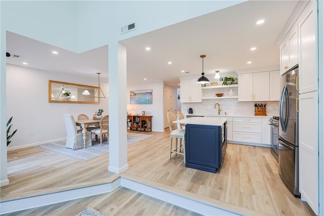 87 Nipmuc Trail B, North Providence, RI 02904