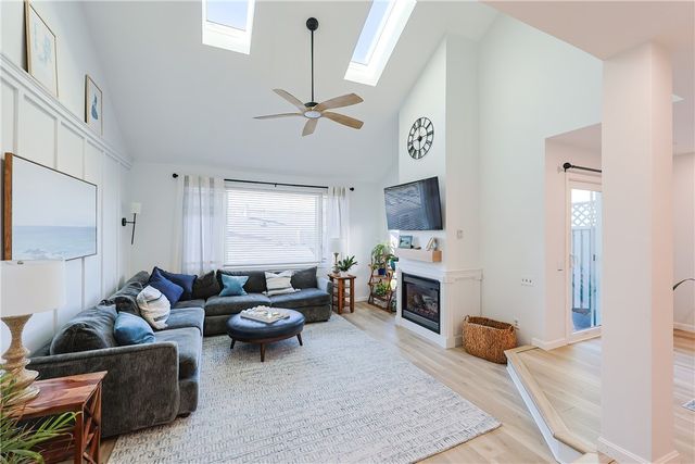 87 Nipmuc Trail B, North Providence, RI 02904