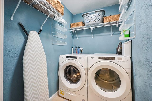 87 Nipmuc Trail B, North Providence, RI 02904