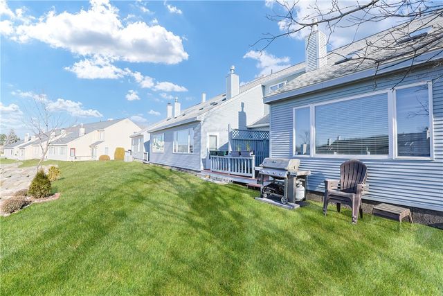 87 Nipmuc Trail B, North Providence, RI 02904
