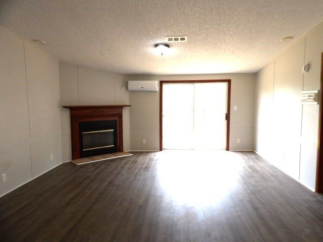 236 Bartlett Loop, Headland, AL 36345
