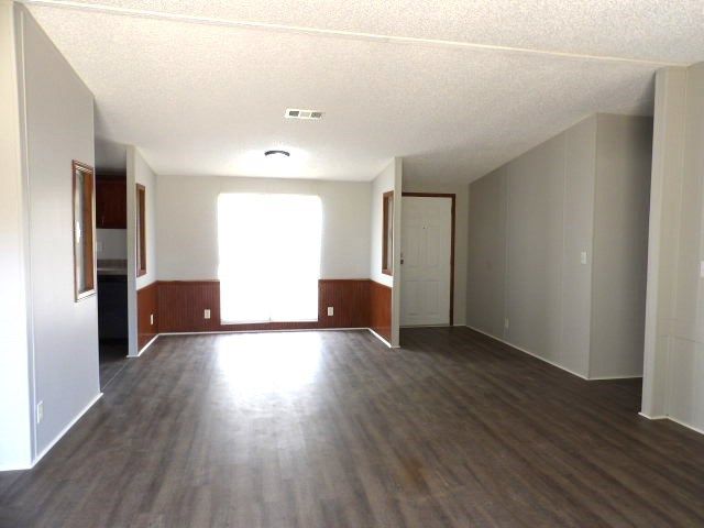 236 Bartlett Loop, Headland, AL 36345
