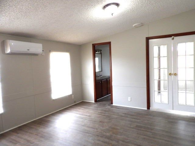 236 Bartlett Loop, Headland, AL 36345