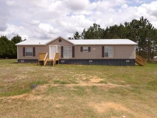 236 Bartlett Loop, Headland, AL 36345