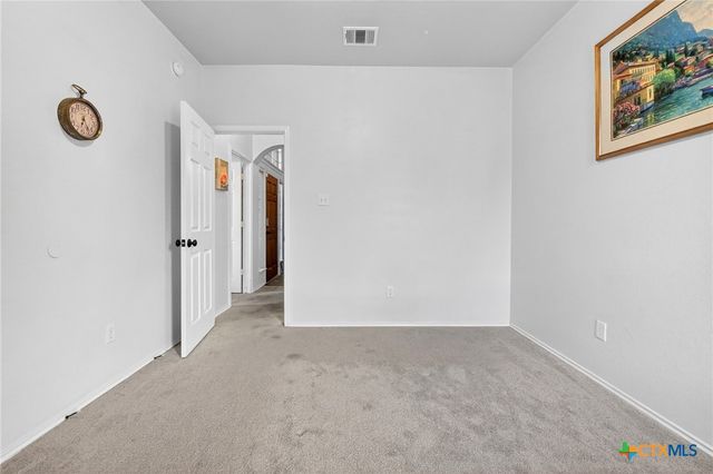 6700 Golden Oak Lane, Killeen, TX 76542