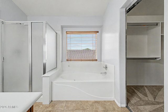 28669 N COAL Avenue, San Tan Valley, AZ 85143