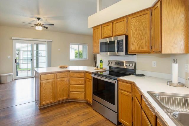 1100 Burnett Dr 401, Nampa, ID 83651