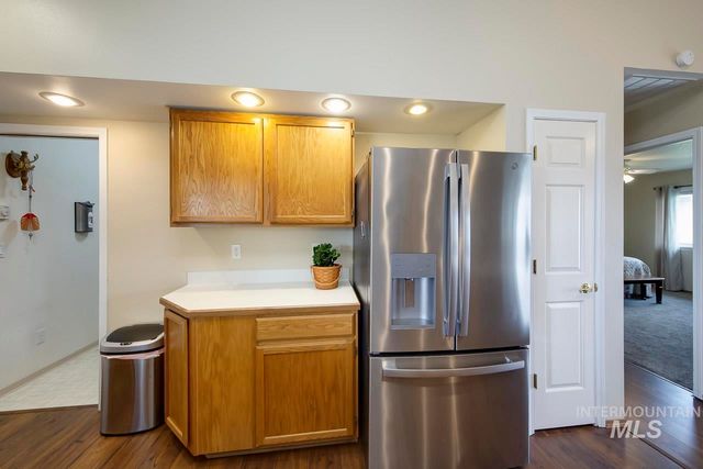 1100 Burnett Dr 401, Nampa, ID 83651