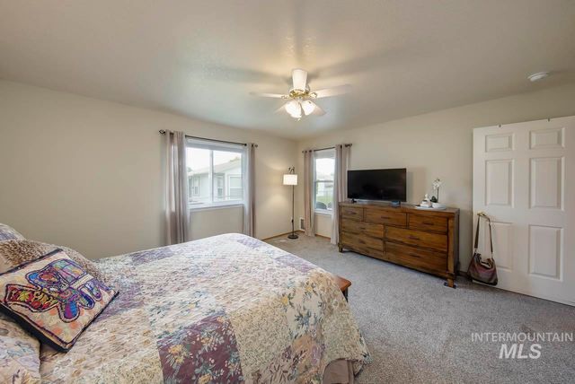 1100 Burnett Dr 401, Nampa, ID 83651