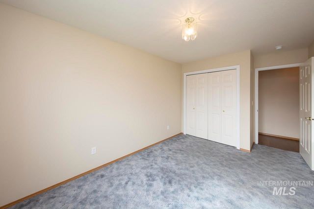 1100 Burnett Dr 401, Nampa, ID 83651