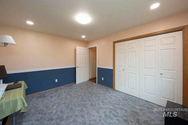 1100 Burnett Dr 401, Nampa, ID 83651