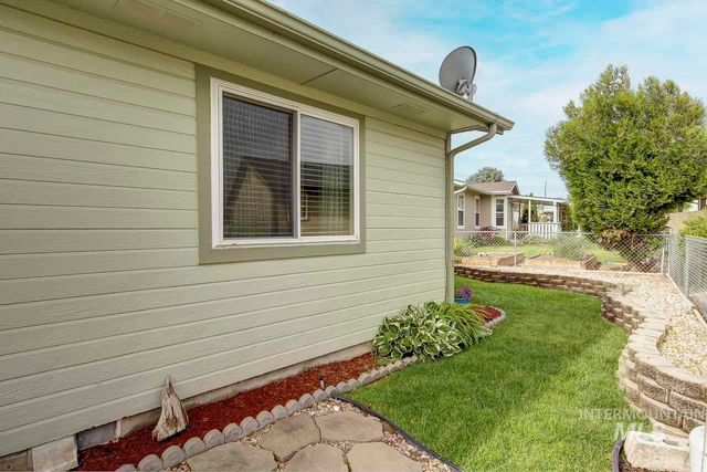 1100 Burnett Dr 401, Nampa, ID 83651
