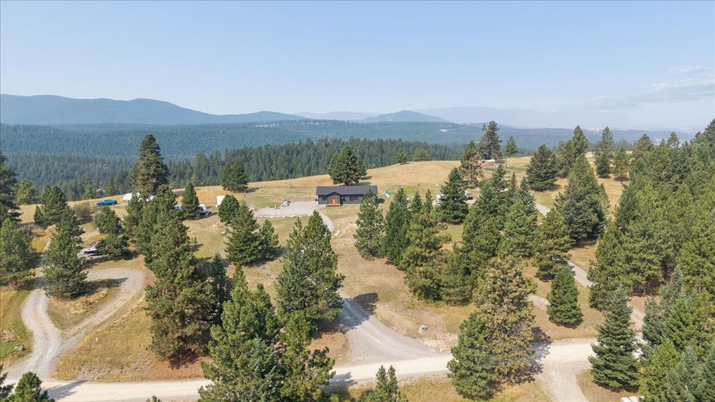 196 Summit Trail, Eureka, MT 59917 photo 5