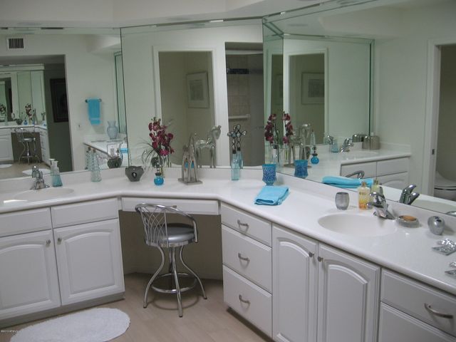 9714 E SHERWOOD Way, Sun Lakes, AZ 85248