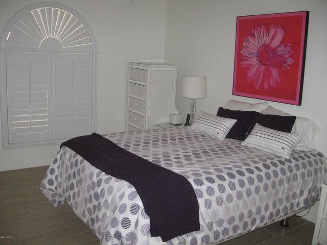 9714 E SHERWOOD Way, Sun Lakes, AZ 85248