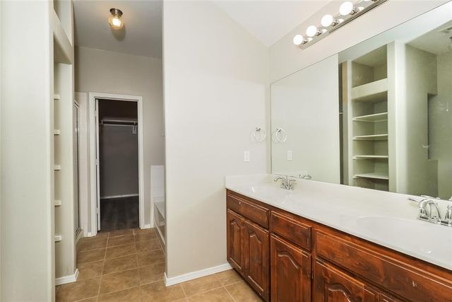 11305 NW 97th Street, Yukon, OK 73099