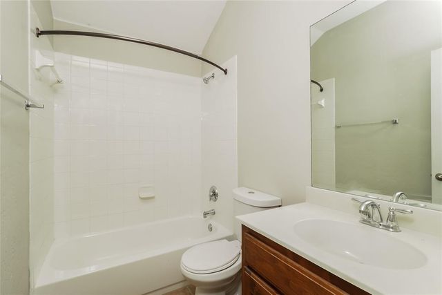 11305 NW 97th Street, Yukon, OK 73099