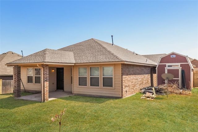 11305 NW 97th Street, Yukon, OK 73099
