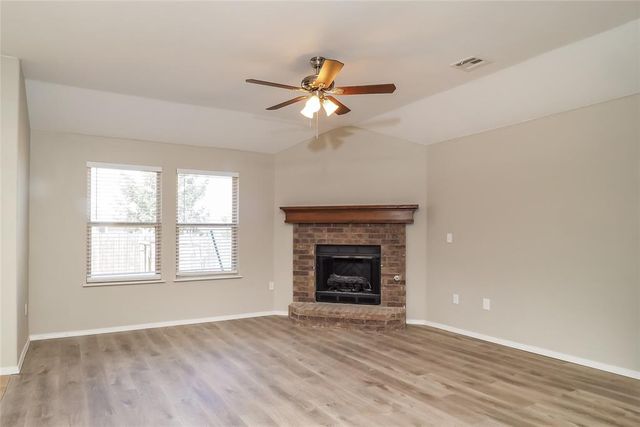 11305 NW 97th Street, Yukon, OK 73099