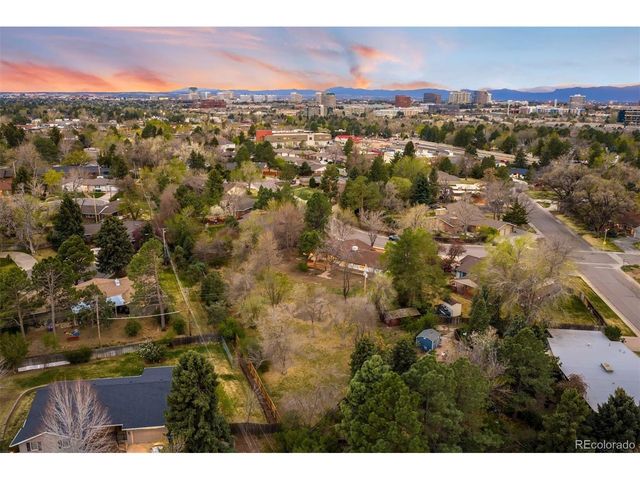 4516 S Yosemite Ct, Greenwood Village, CO 80111