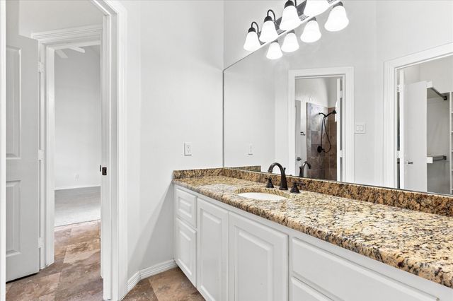 220 Meadow Lake Court, Double Oak, TX 75077