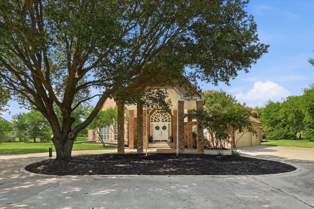 220 Meadow Lake Court, Double Oak, TX 75077