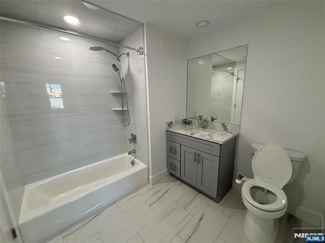 459 Bloomfield Avenue 204, Caldwell, NJ 07006