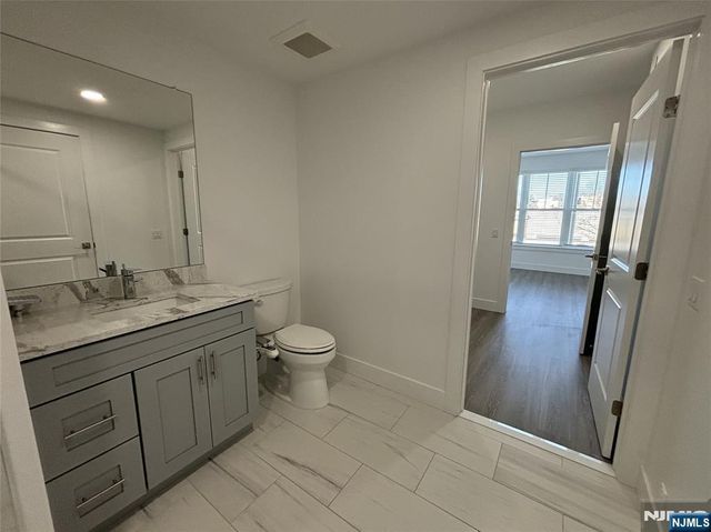 459 Bloomfield Avenue 204, Caldwell, NJ 07006
