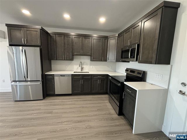 459 Bloomfield Avenue 204, Caldwell, NJ 07006
