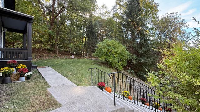 20 Ft Johnson Avenue, Fort Johnson, NY 12070