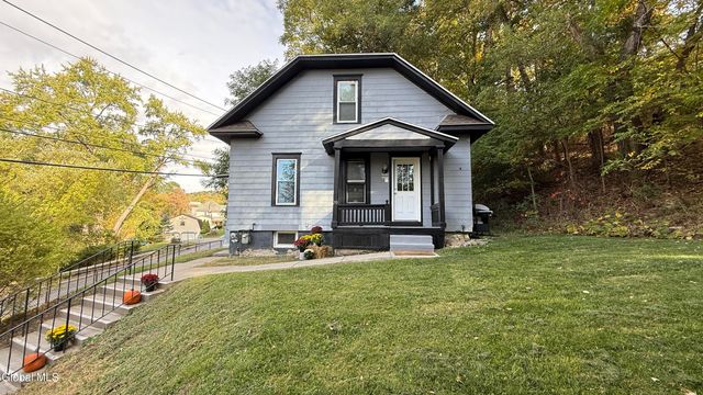 20 Ft Johnson Avenue, Fort Johnson, NY 12070