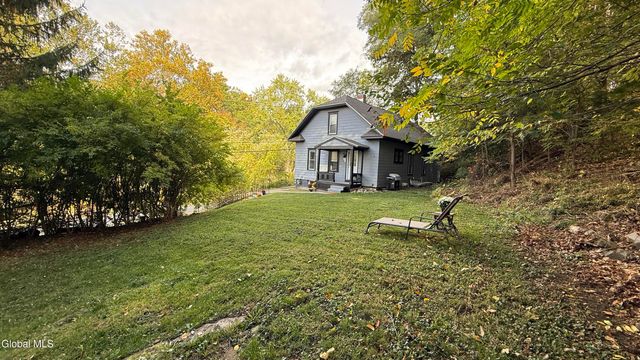 20 Ft Johnson Avenue, Fort Johnson, NY 12070