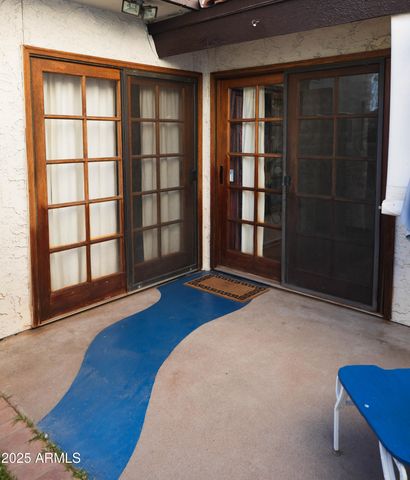 1527 S RIVER Drive, Tempe, AZ 85281